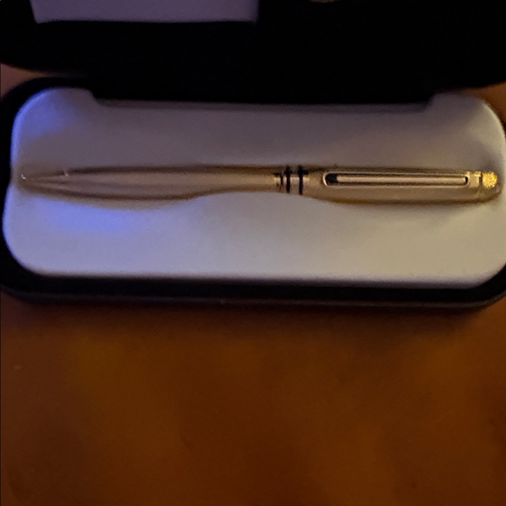 Colibri Gold Pen - Picture 3 of 7